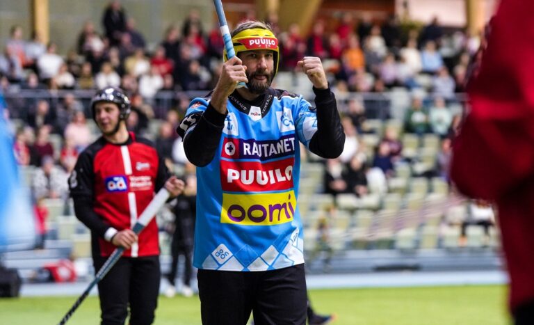 Kuva: Antti Haapasalo / Juho Toivola on viihtynyt Joensuun Mailan jokeripaidassa.