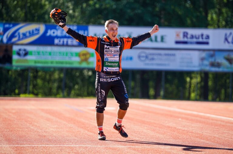Kuva: Antti Haapasalo / Haminan Palloilijat tarvitsee Teemu Rouhiaiselta urotekoja kärkimiehenä.